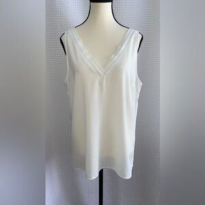 Dynamite white V Neckline flowy Tank Top size Large